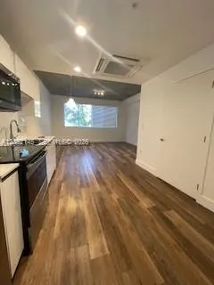 141 NW 16th Ave #16 Miami, FL 33125