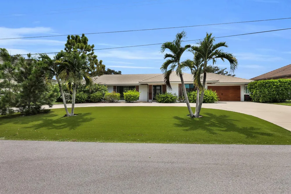 229 Fairway W Tequesta, FL 33469