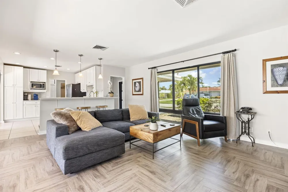 229 Fairway W Tequesta, FL 33469