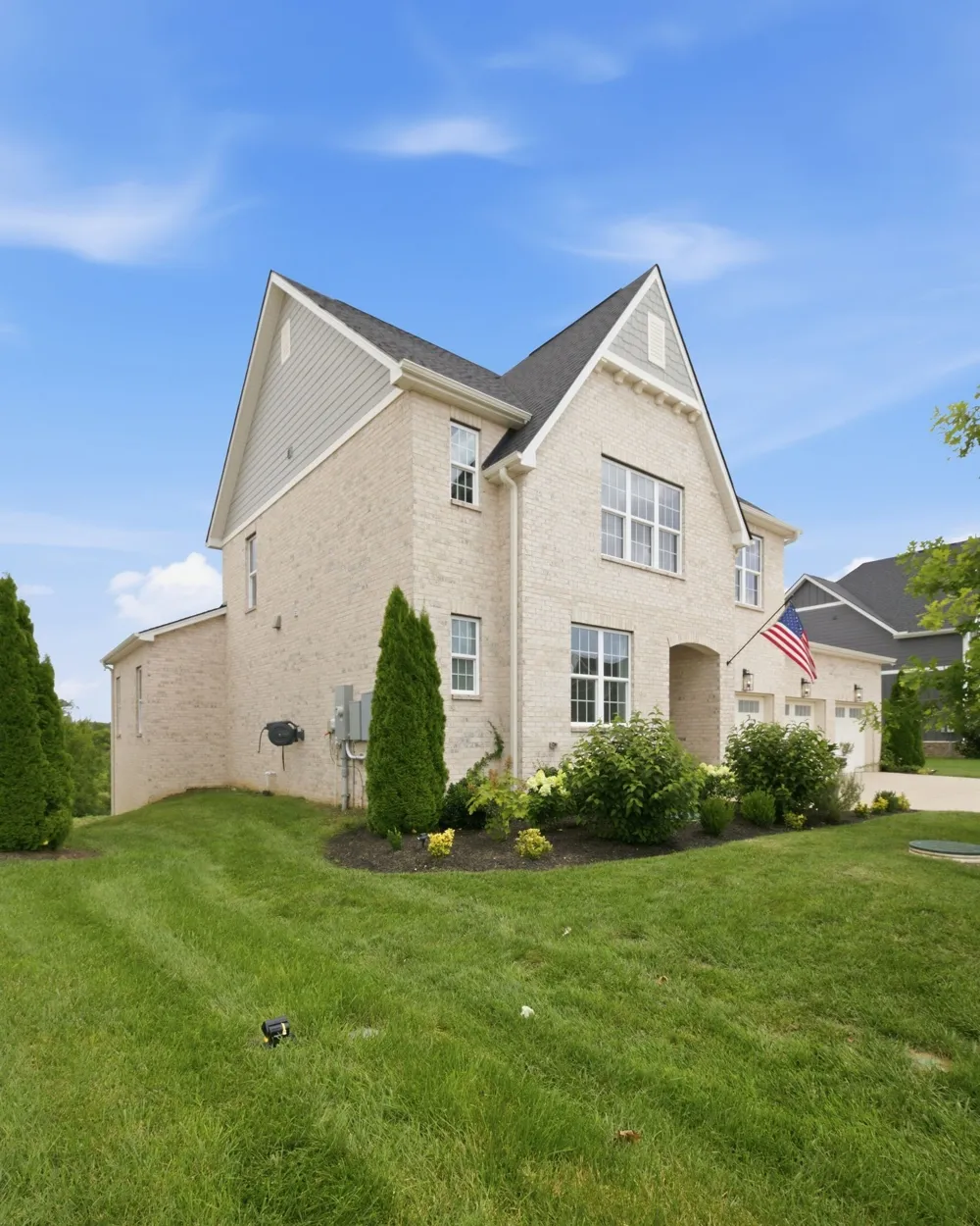 7628 Delancey Dr College Grove, TN 37046