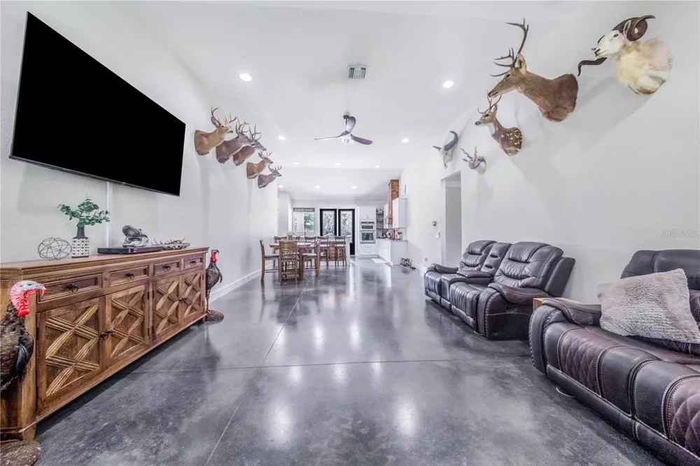 12510 LAKE HATCHINEHA ROAD Haines City, FL 33844