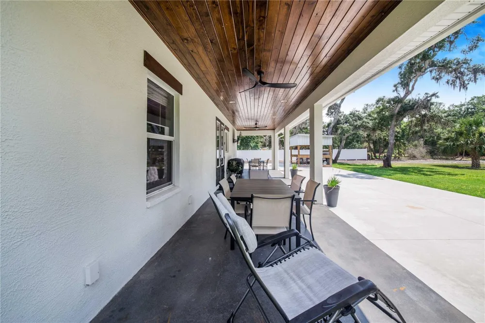 12510 LAKE HATCHINEHA ROAD Haines City, FL 33844