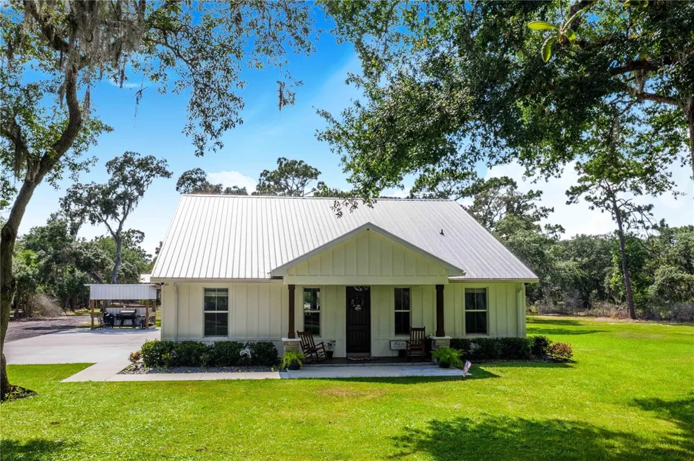 12510 LAKE HATCHINEHA ROAD Haines City, FL 33844