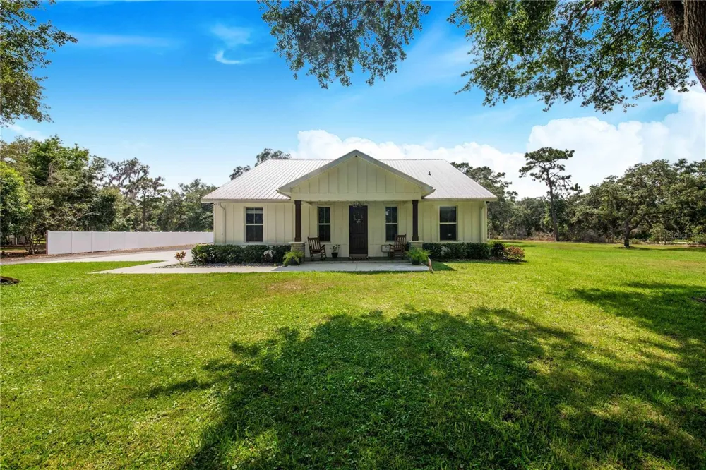12510 LAKE HATCHINEHA ROAD Haines City, FL 33844