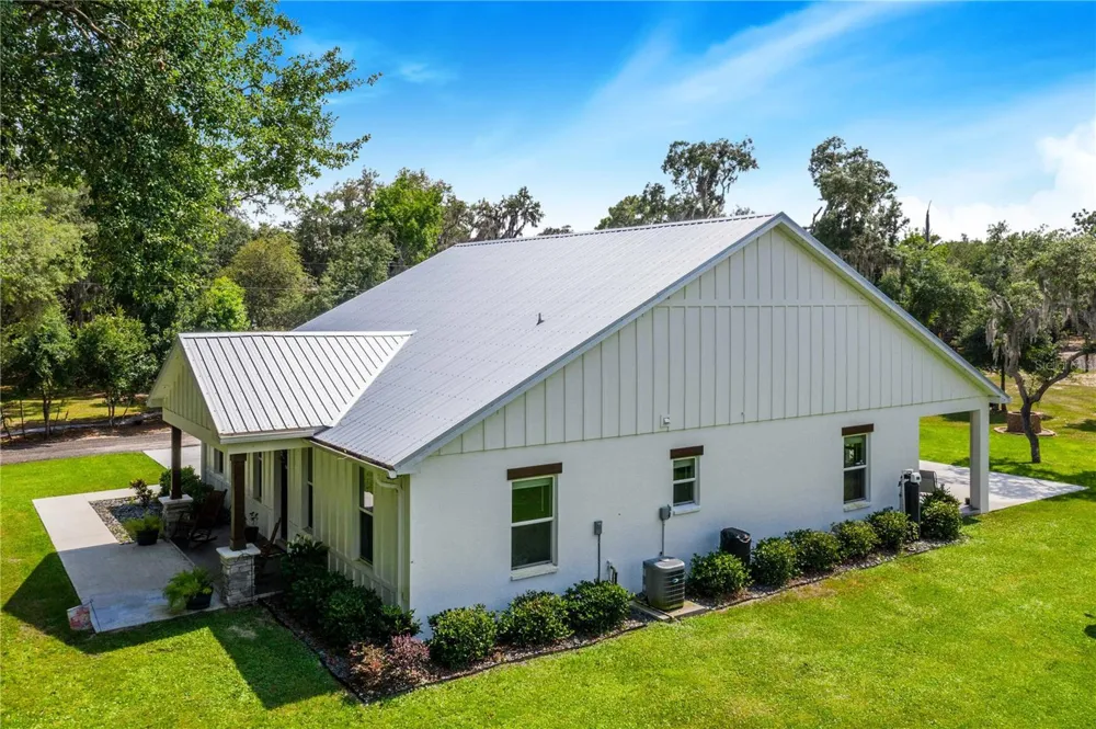 12510 LAKE HATCHINEHA ROAD Haines City, FL 33844