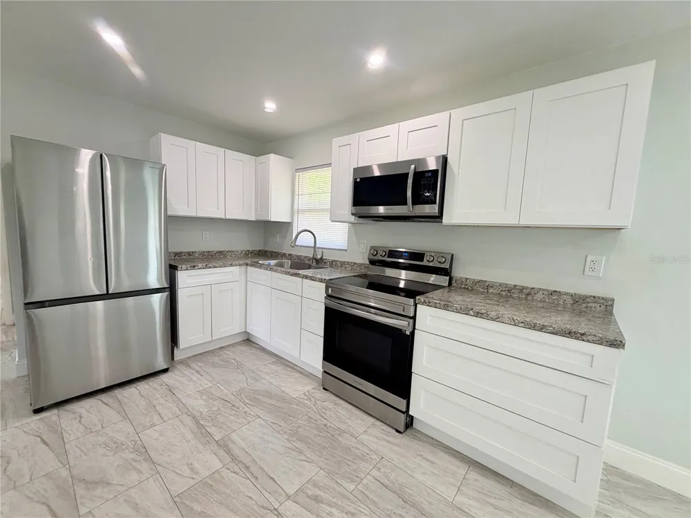 892 ROCKHILL STREET Deltona, FL 32725