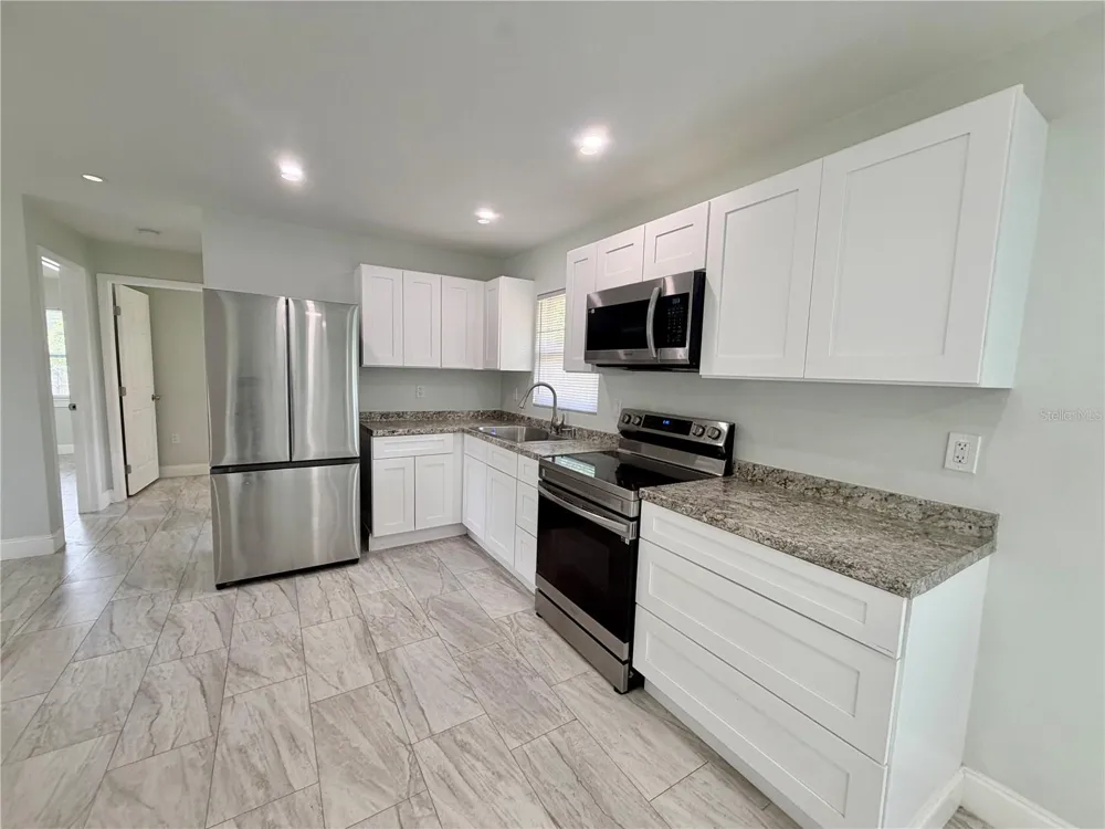 892 ROCKHILL STREET Deltona, FL 32725