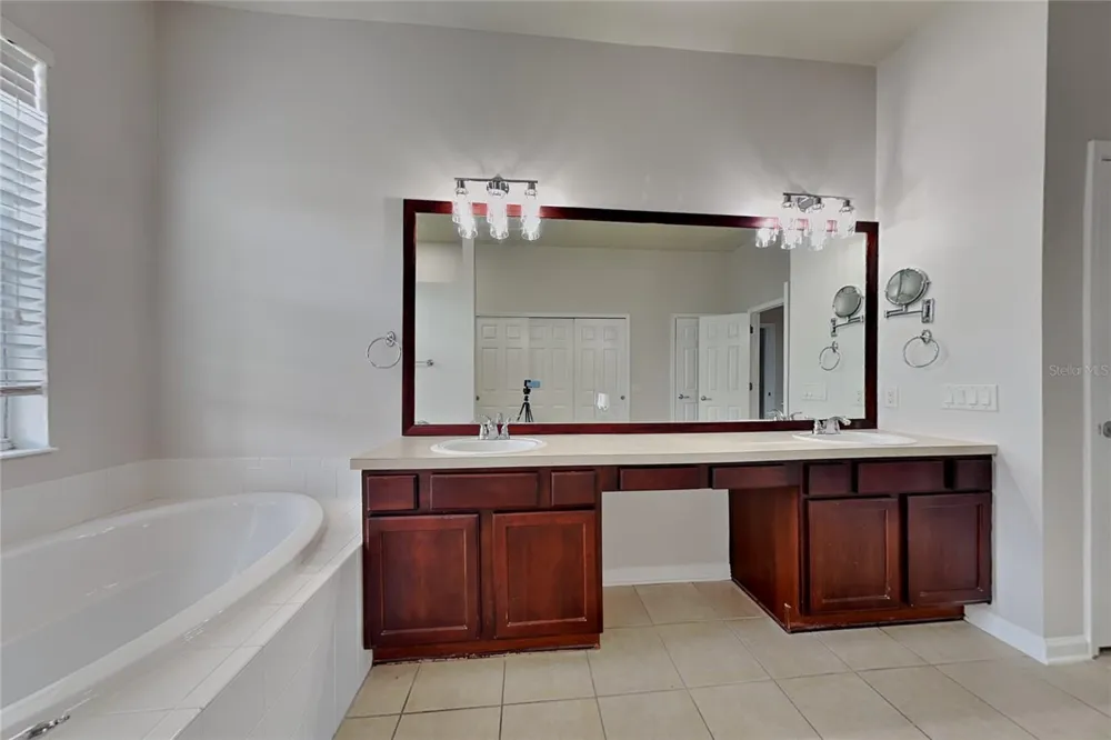 5714 99TH AVENUE CIRCLE E Parrish, FL 34219