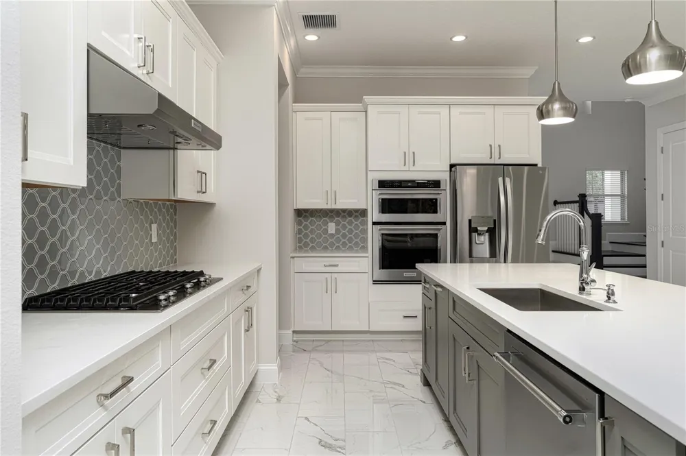 10152 ROYAL ISLAND COURT Orlando, FL 32836