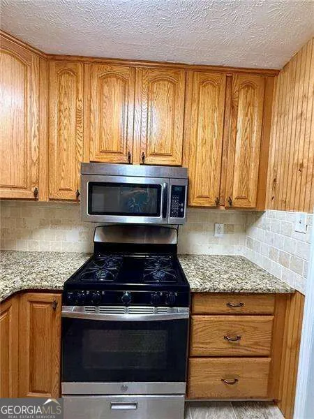 1414 Sycamore DR NW Kennesaw, GA 30152