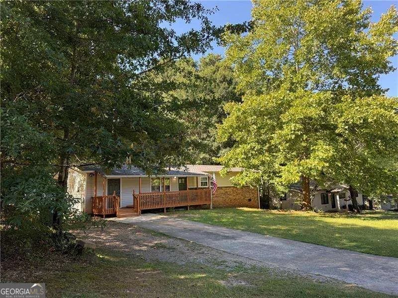 1414 Sycamore DR NW Kennesaw, GA 30152