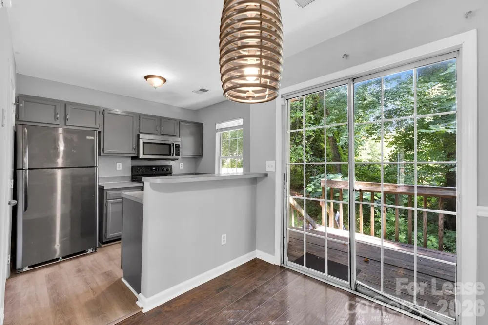 6315 Windsor Gate Lane Charlotte, NC 28215