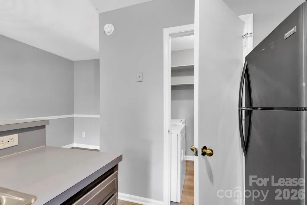 6315 Windsor Gate Lane Charlotte, NC 28215