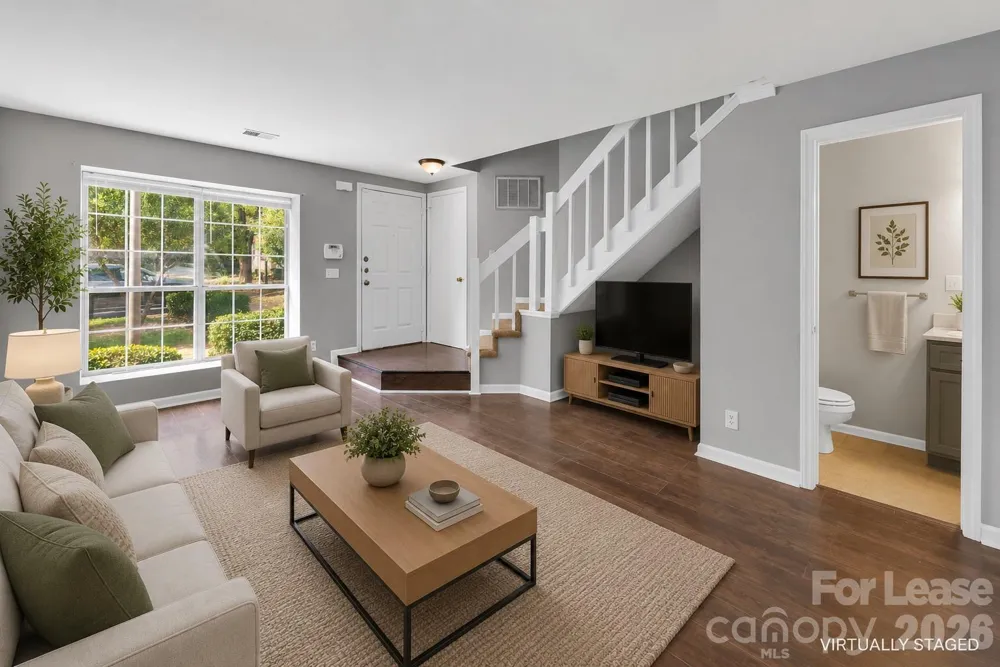6315 Windsor Gate Lane Charlotte, NC 28215