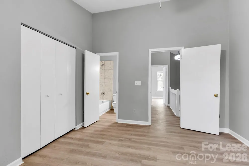 6315 Windsor Gate Lane Charlotte, NC 28215