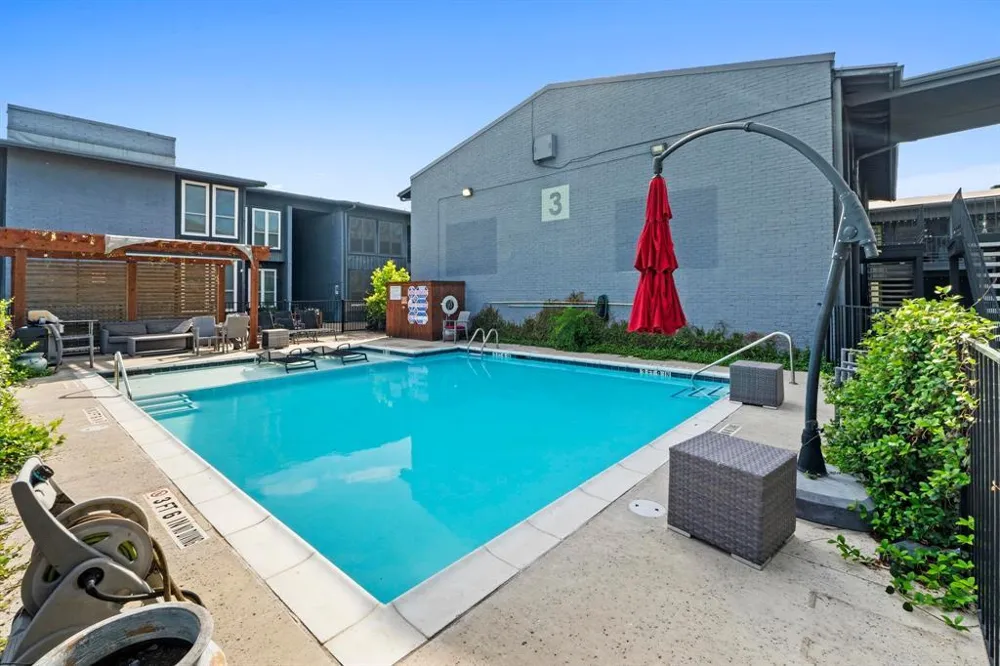 909 Reinli Street #101 Austin, TX 78751