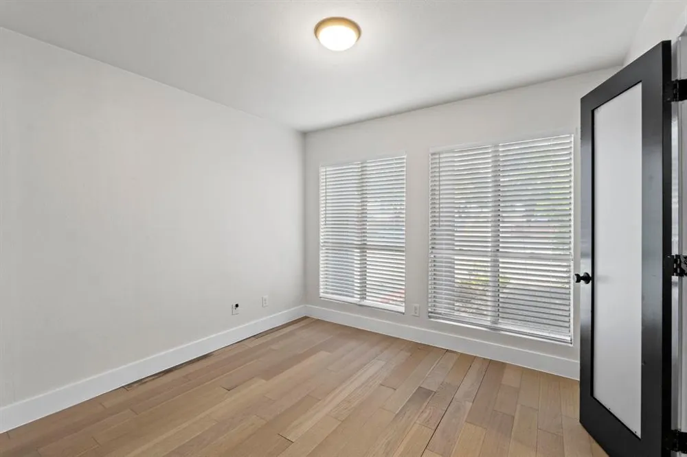 909 Reinli Street #101 Austin, TX 78751
