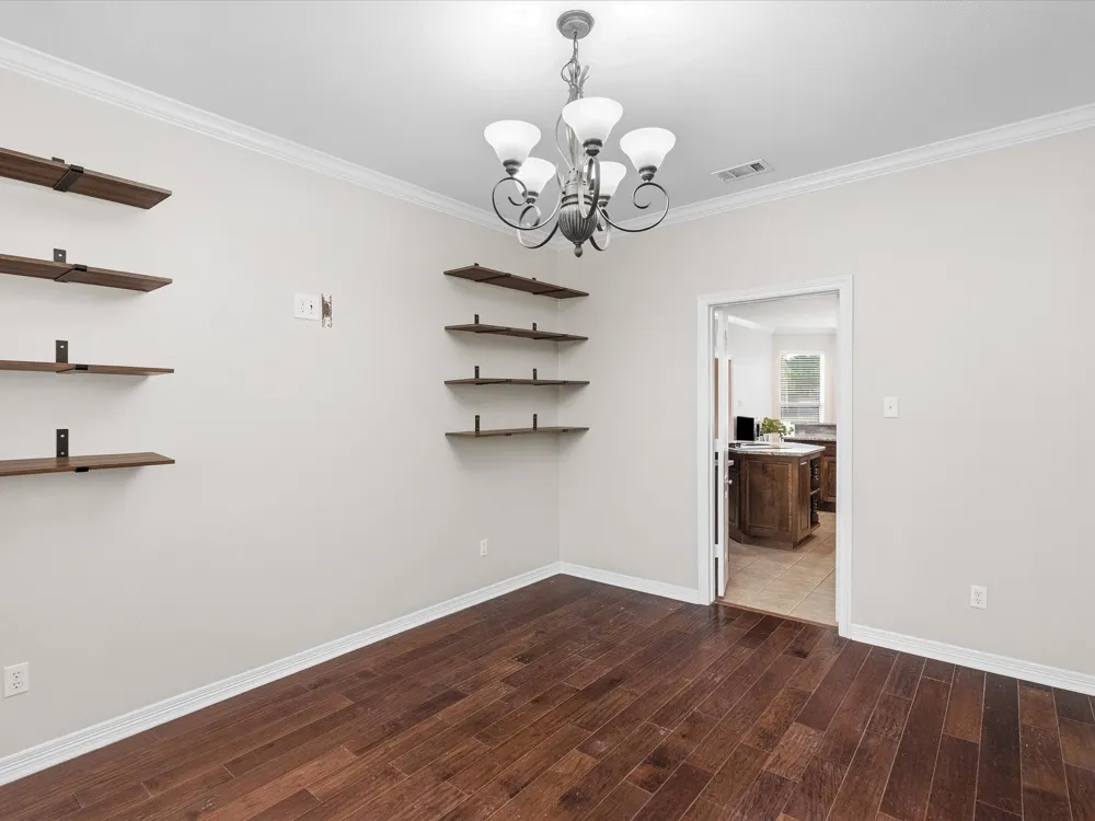 8630 Glenloch Drive Red Oak, TX 75154