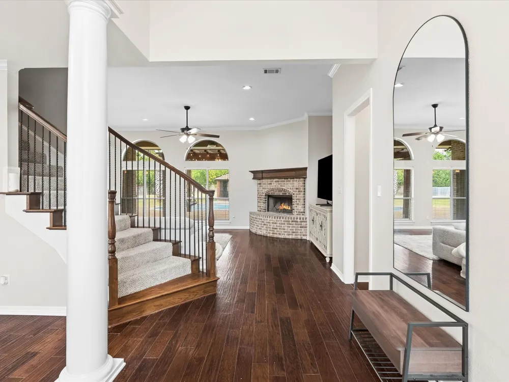 8630 Glenloch Drive Red Oak, TX 75154