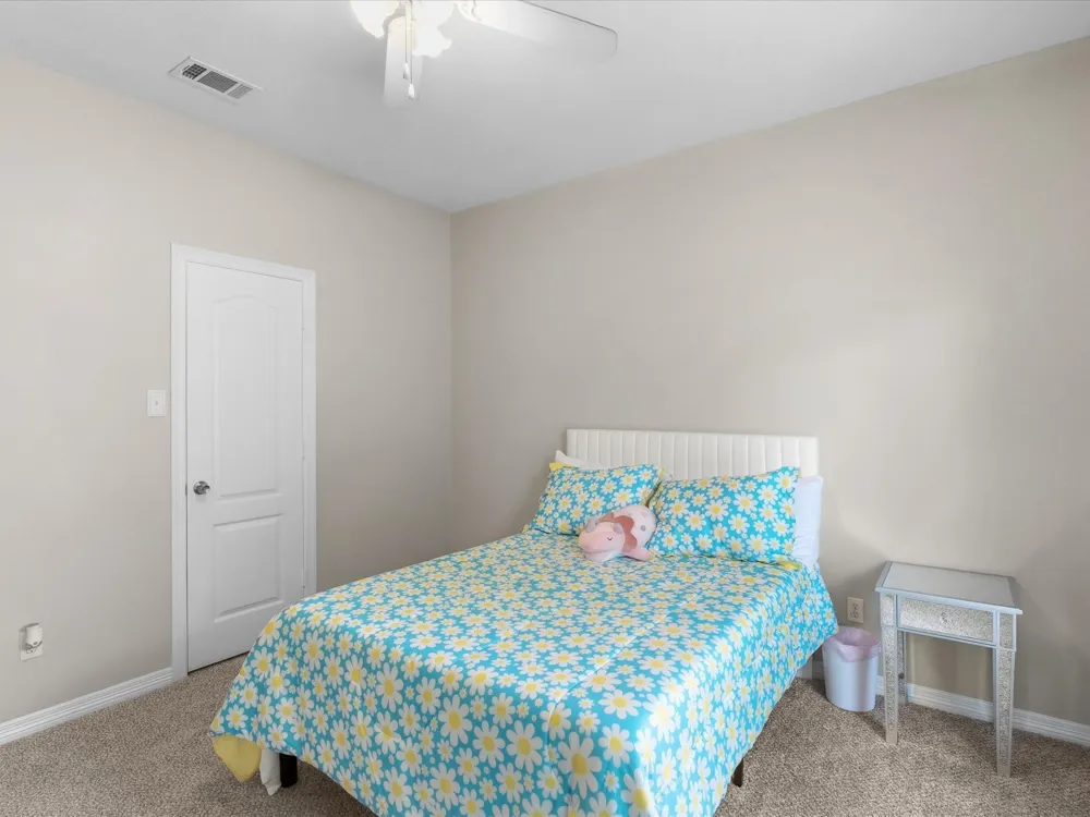 8630 Glenloch Drive Red Oak, TX 75154