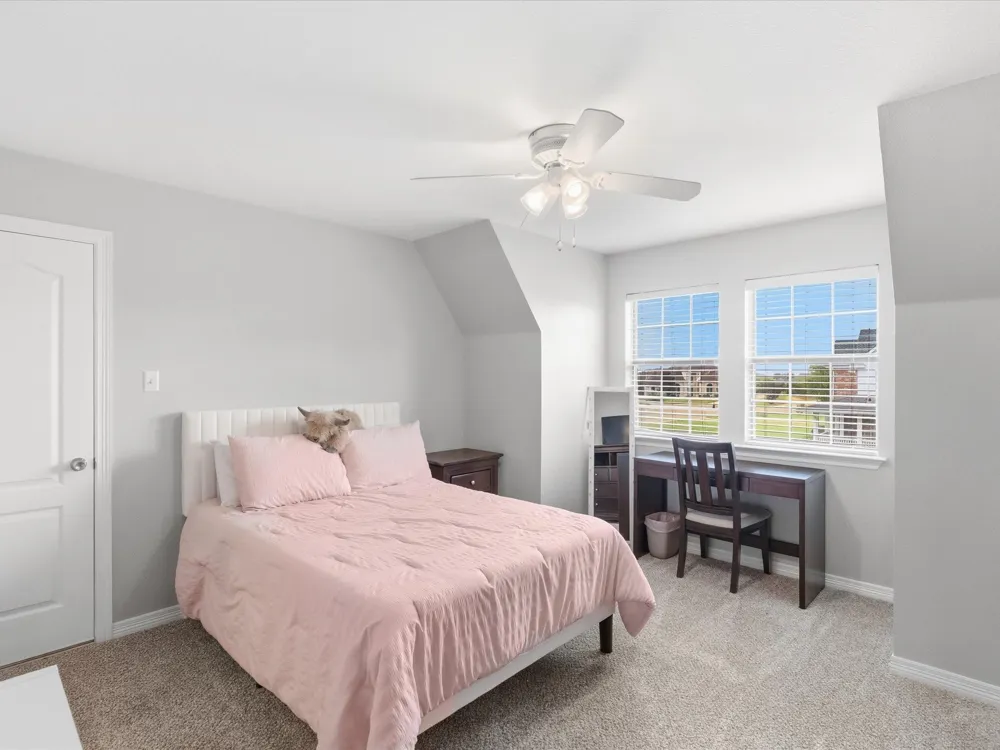 8630 Glenloch Drive Red Oak, TX 75154