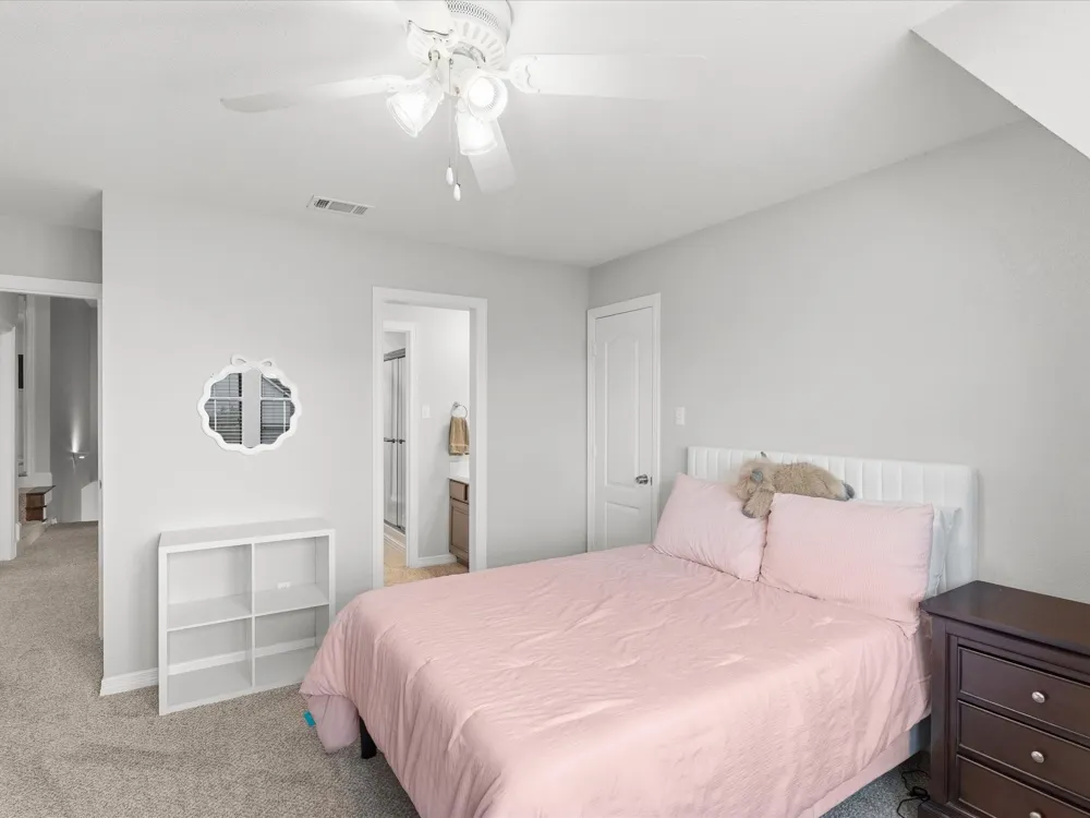 8630 Glenloch Drive Red Oak, TX 75154