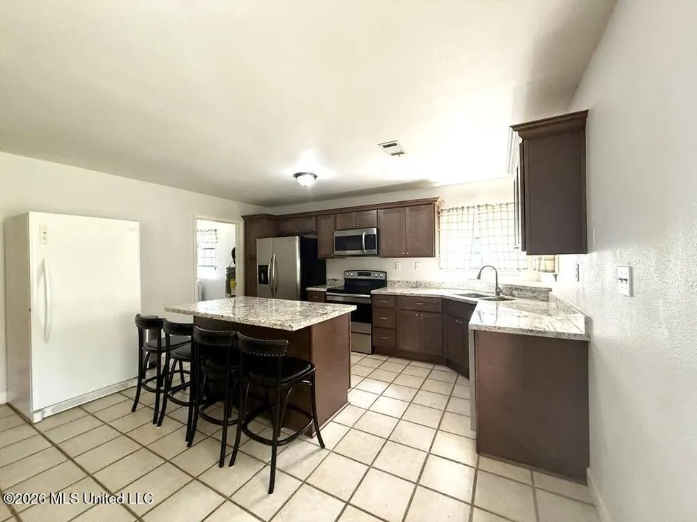 206 Glenwood Drive Carriere, MS 39426