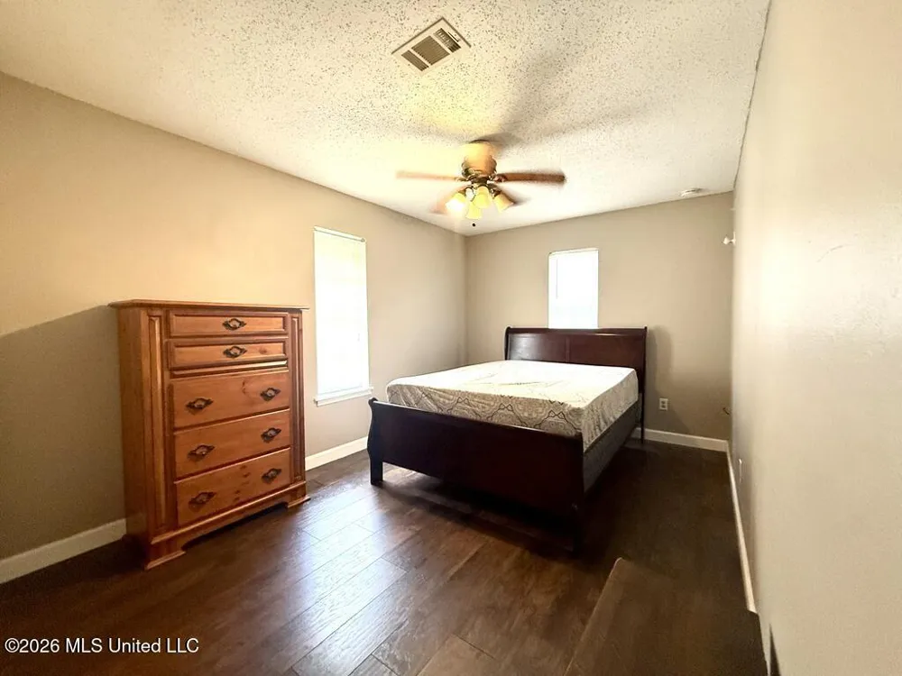 206 Glenwood Drive Carriere, MS 39426