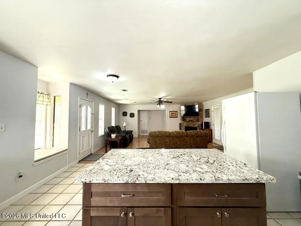 206 Glenwood Drive Carriere, MS 39426
