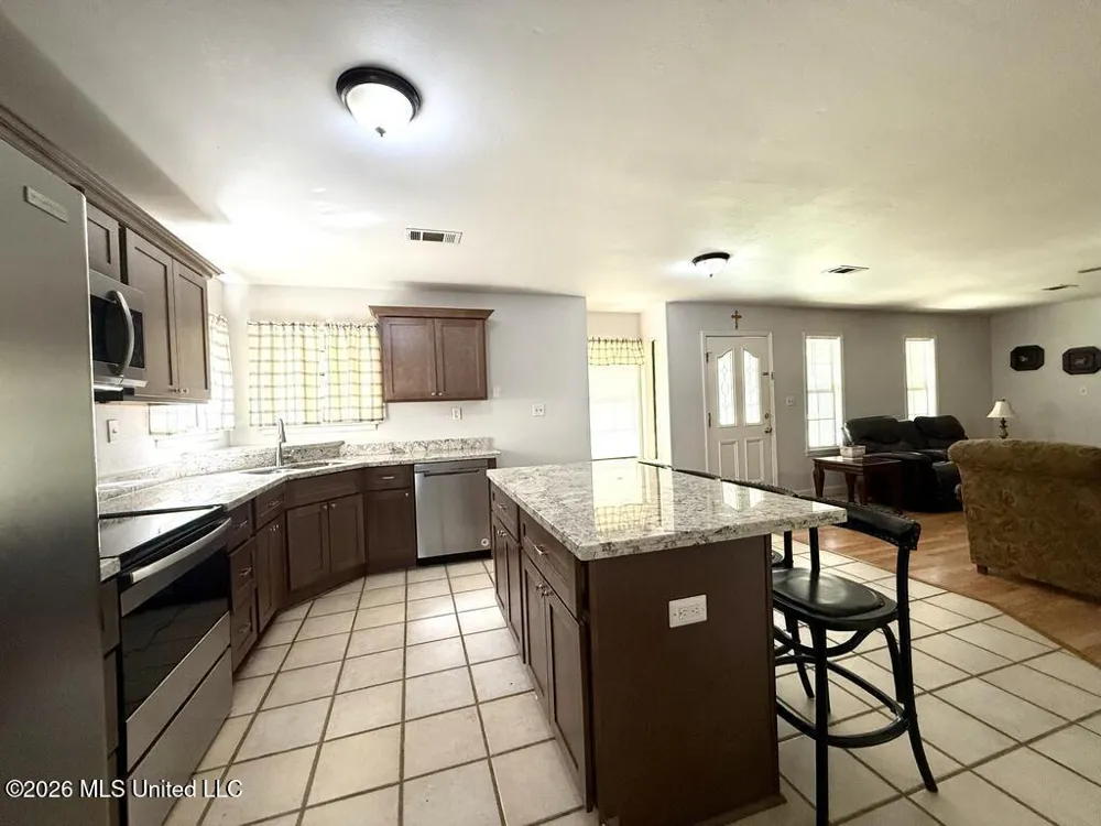 206 Glenwood Drive Carriere, MS 39426