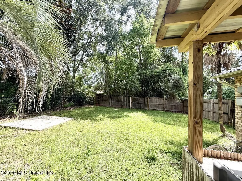 206 Glenwood Drive Carriere, MS 39426