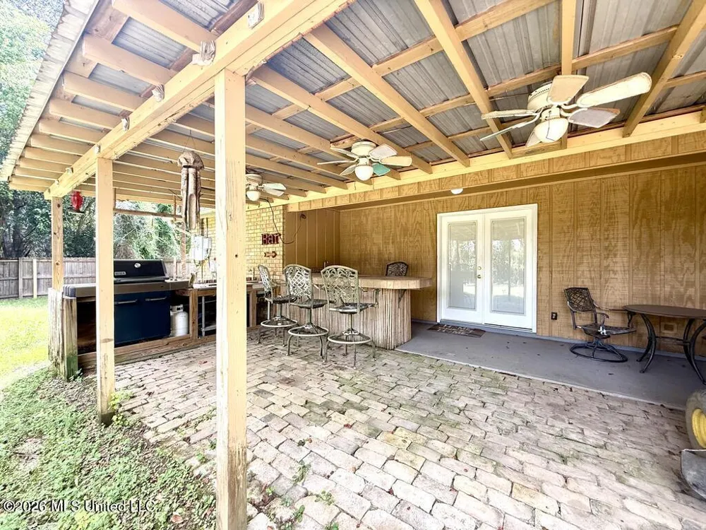 206 Glenwood Drive Carriere, MS 39426