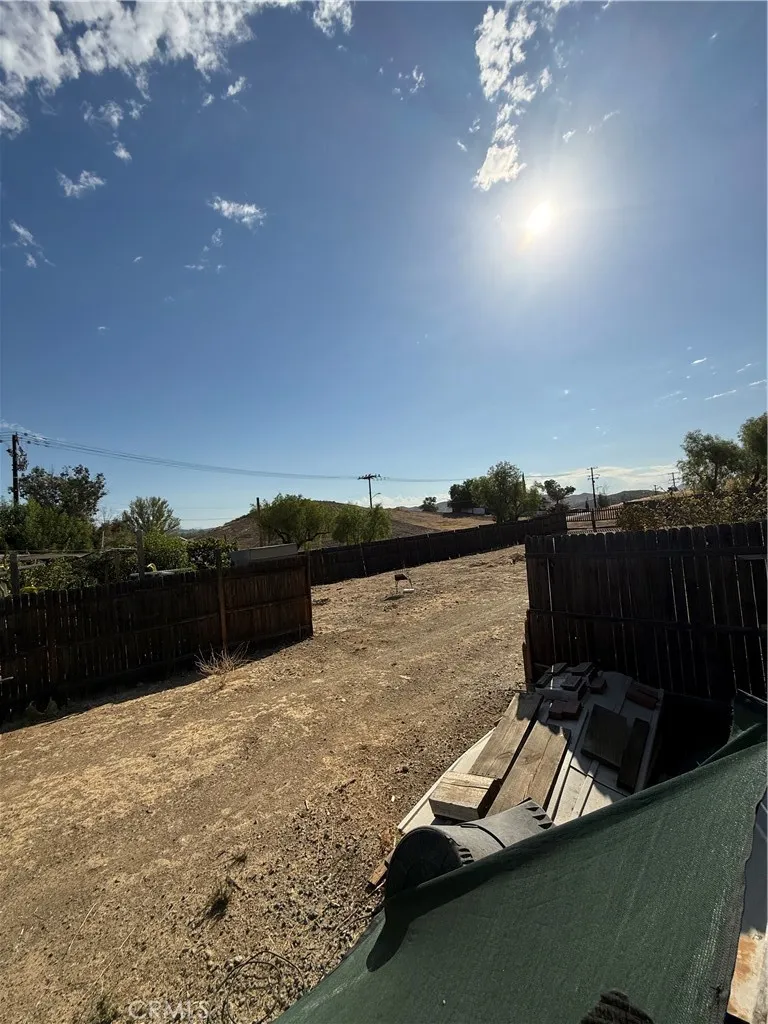3 Miller Lake Elsinore, CA 92530
