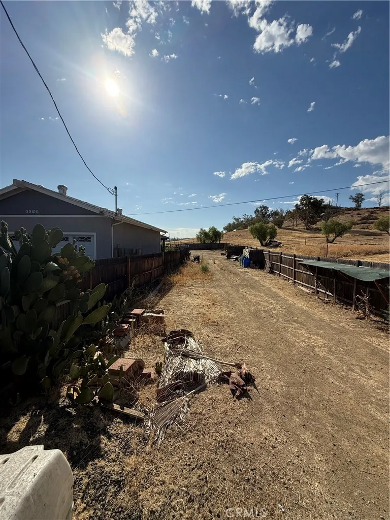3 Miller Lake Elsinore, CA 92530