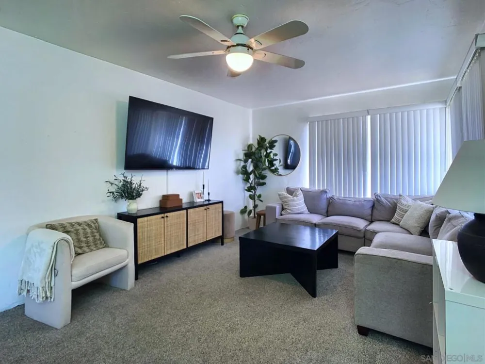 5111 Jackson Drive La Mesa, CA 91942