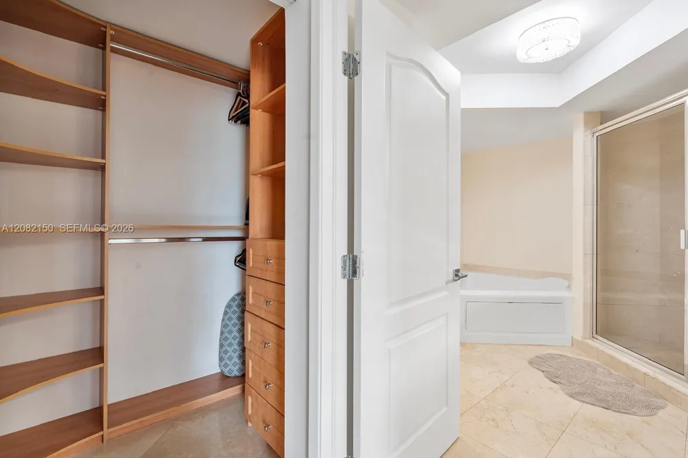 17555 Atlantic Blvd #508 Sunny Isles Beach, FL 33160