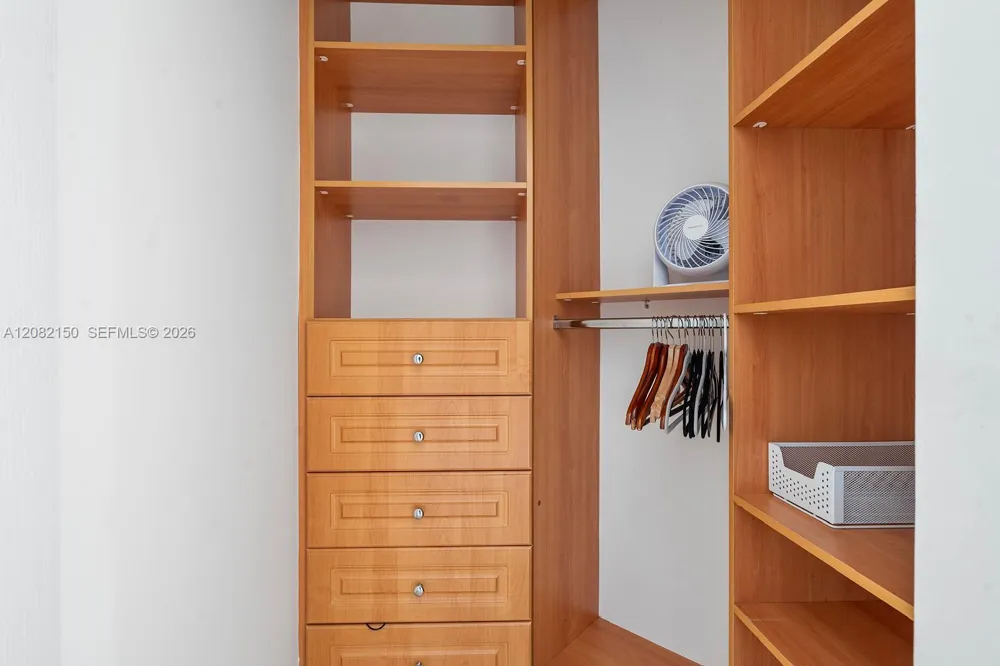 17555 Atlantic Blvd #508 Sunny Isles Beach, FL 33160