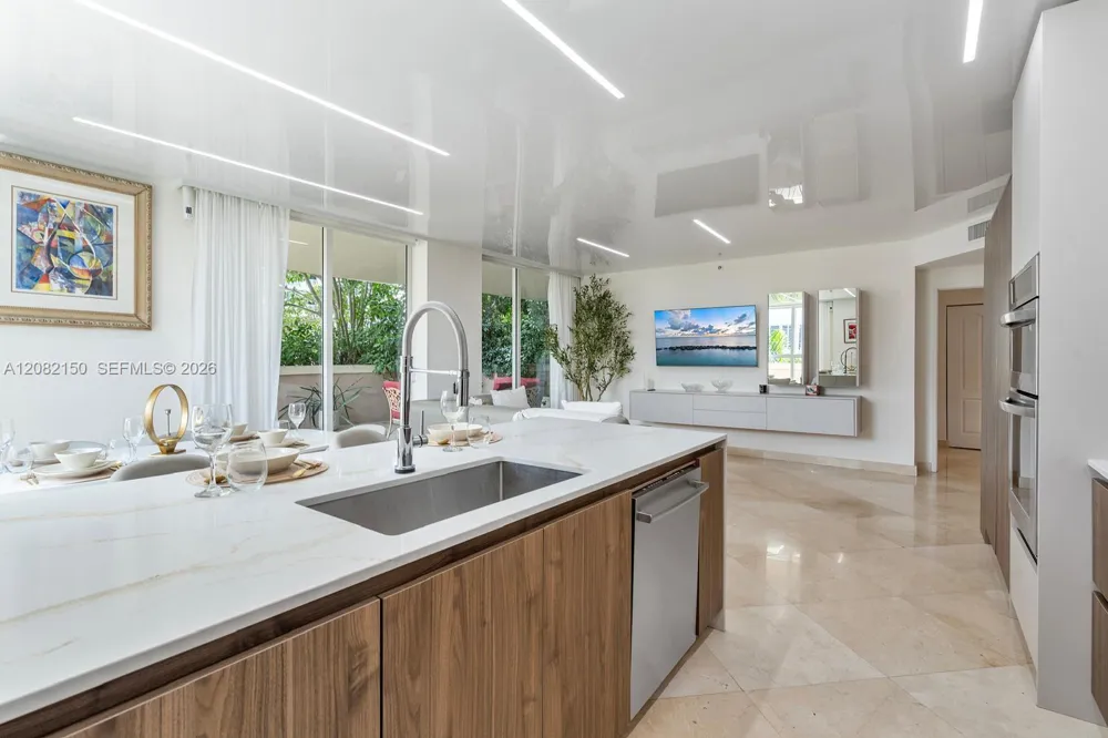 17555 Atlantic Blvd #508 Sunny Isles Beach, FL 33160