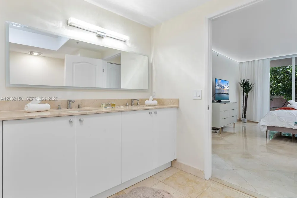 17555 Atlantic Blvd #508 Sunny Isles Beach, FL 33160