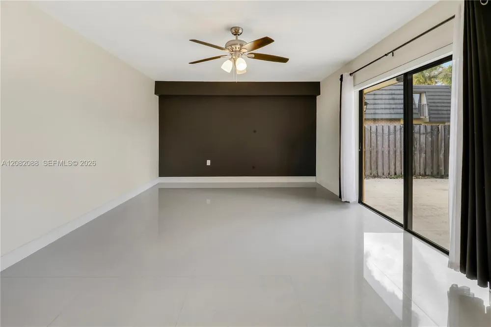 2404 24th Way West Palm Beach, FL 33407
