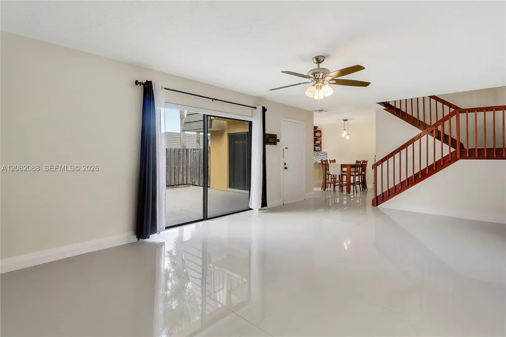 2404 24th Way West Palm Beach, FL 33407