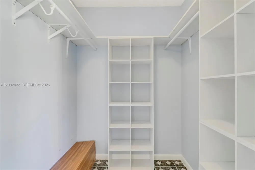 2404 24th Way West Palm Beach, FL 33407