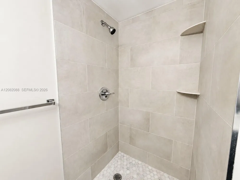 2404 24th Way West Palm Beach, FL 33407