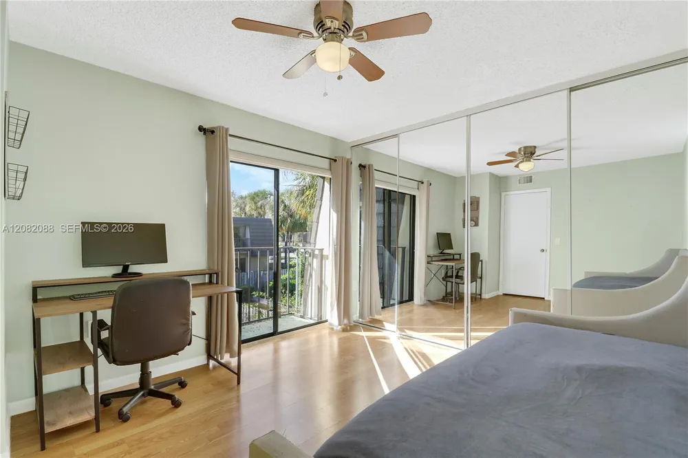 2404 24th Way West Palm Beach, FL 33407