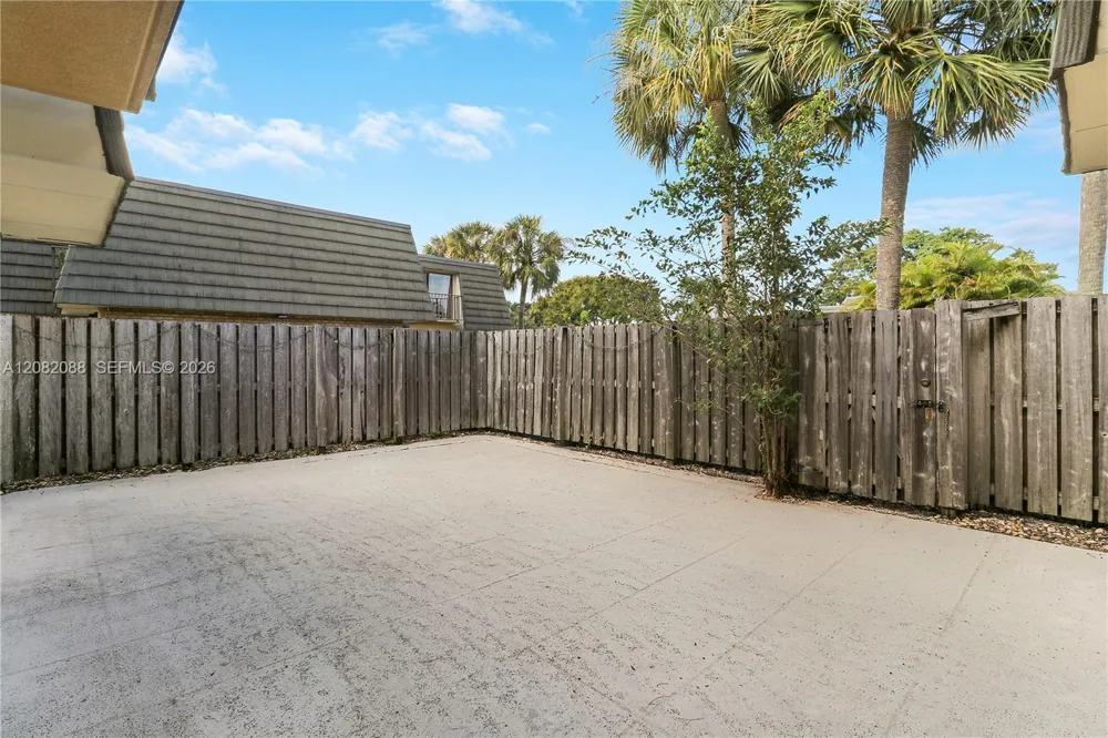 2404 24th Way West Palm Beach, FL 33407