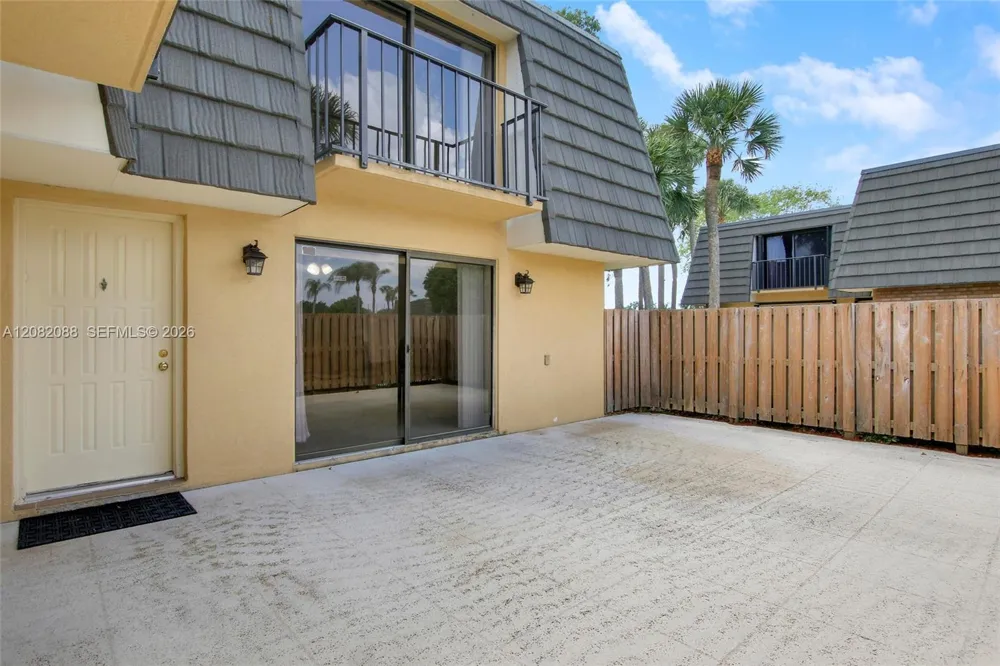 2404 24th Way West Palm Beach, FL 33407