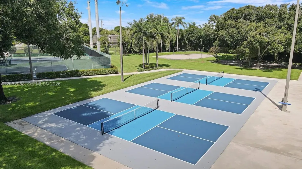 2404 24th Way West Palm Beach, FL 33407