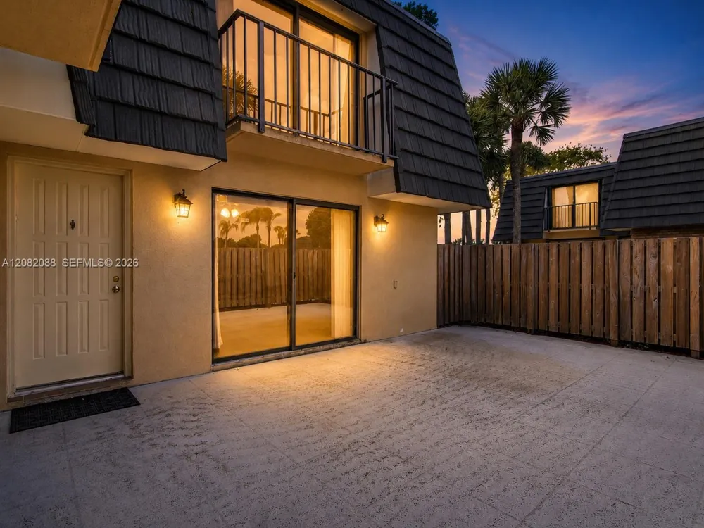 2404 24th Way West Palm Beach, FL 33407
