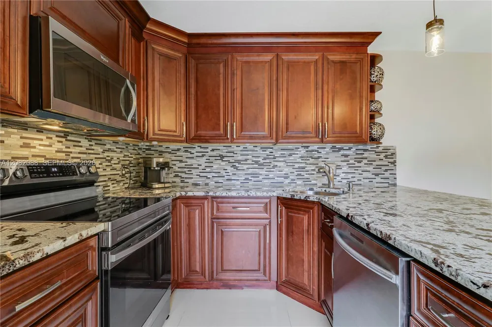 2404 24th Way West Palm Beach, FL 33407