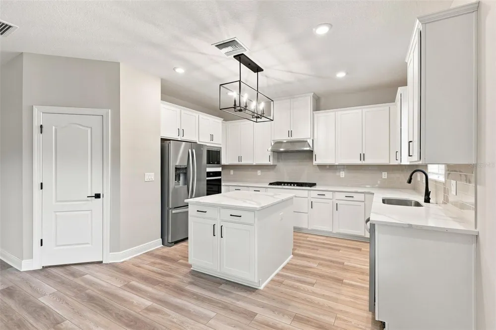 7721 SOMERSWORTH DRIVE Kissimmee, FL 34747